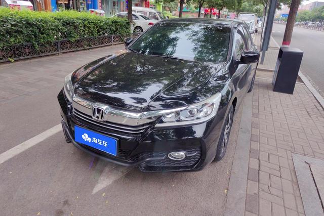 Honda Accord 2016 года выпуска