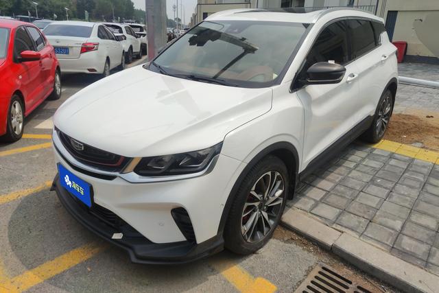 Geely Coolray 2019 года выпуска