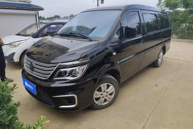 DongFeng Lingzhi M5 EV 2022 года выпуска