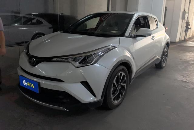 Toyota C-HR 2020 года выпуска