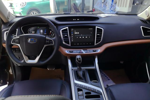 Geely Vision X6 2018 — фото 13