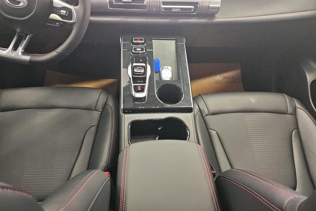 GAC Trumpchi Shadow cool 2025 Зеленый из Китая