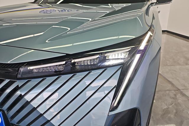 GAC Trumpchi Shadow cool id 3782782 из Китая 14