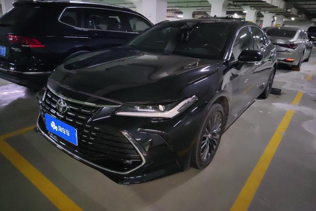 Toyota Avalon 2022 года выпуска