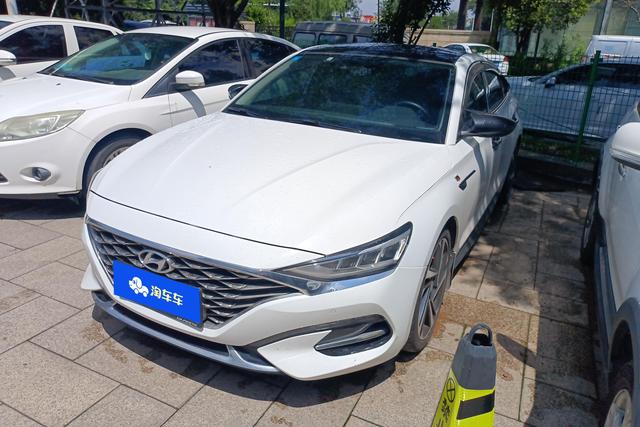 Hyundai Elantra 2019 года выпуска