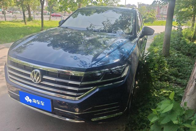 Volkswagen Touareg 2019 года выпуска
