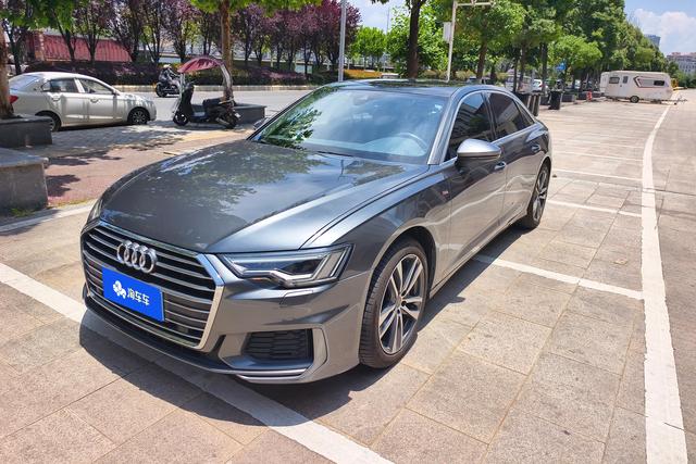Audi A6 2019 года выпуска