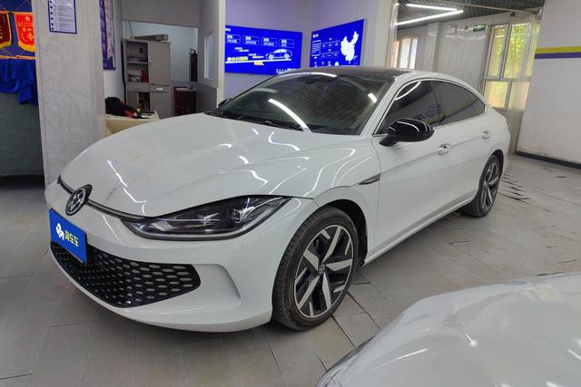 Volkswagen Arteon 2024 года выпуска