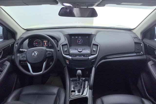 Dongfeng Fengshen Fengshen AX7 2019 — фото 11