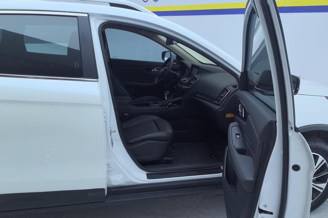 Dongfeng Fengshen Fengshen AX7 2019 — фото 16