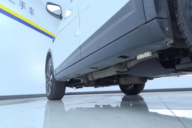 Dongfeng Fengshen Fengshen AX7 2019 — фото 7