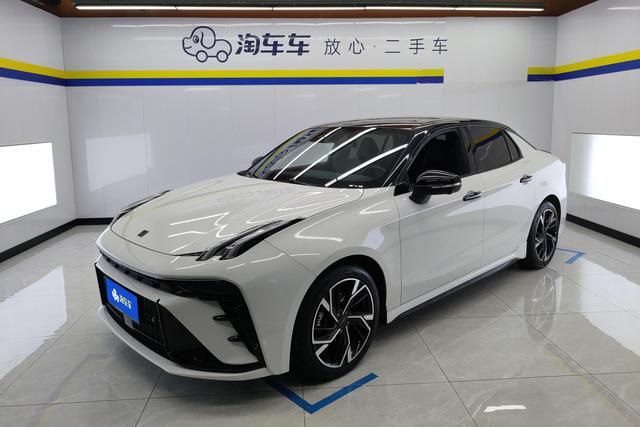 Lynk & Co 03 2023 года выпуска