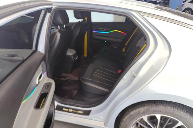 GAC Trumpchi Shadow Leopard id 3784930 из Китая 13