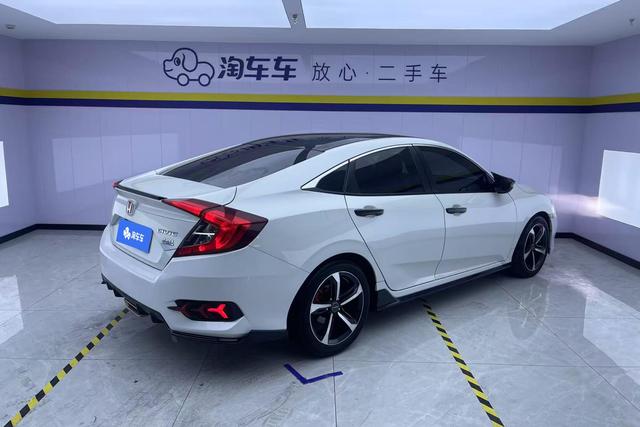 Honda "思域" 可 以 翻 译 为 "Civic" 2019 — фото 3