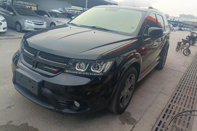 Dodge Journey 2016 года выпуска