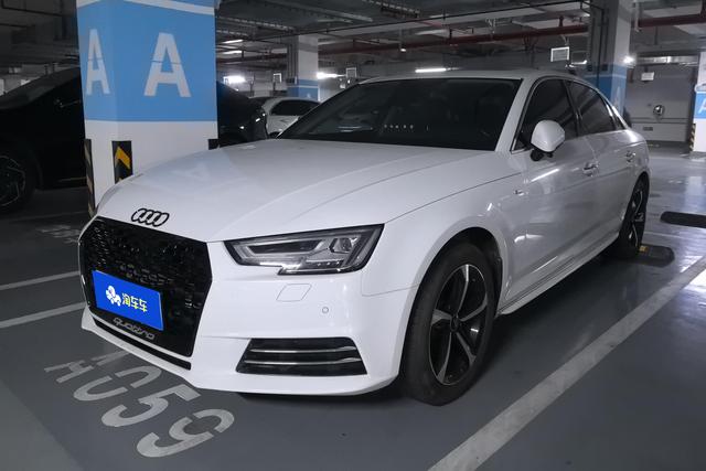 Audi A4 2017 года выпуска