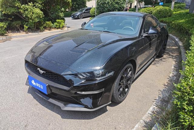 Ford Mustang 2018 года выпуска