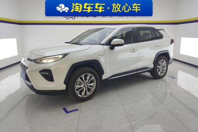Toyota RAV 4 2022 года выпуска