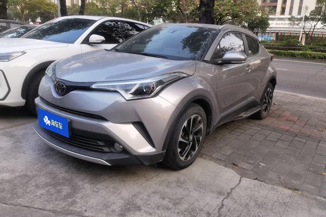Toyota C-HR 2018 года выпуска