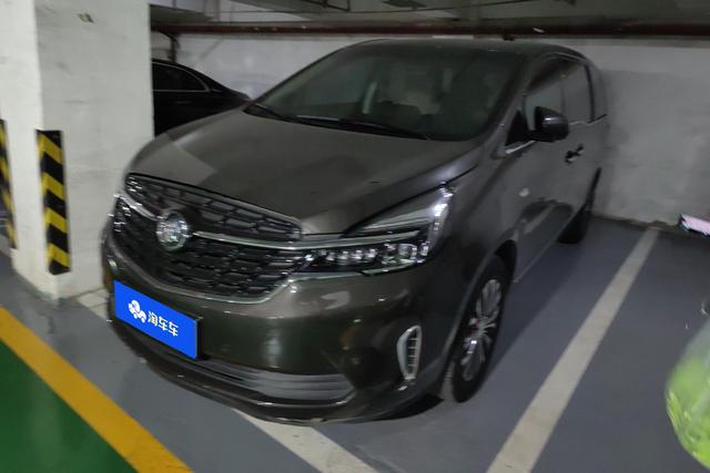 Buick GL8 2021 года выпуска