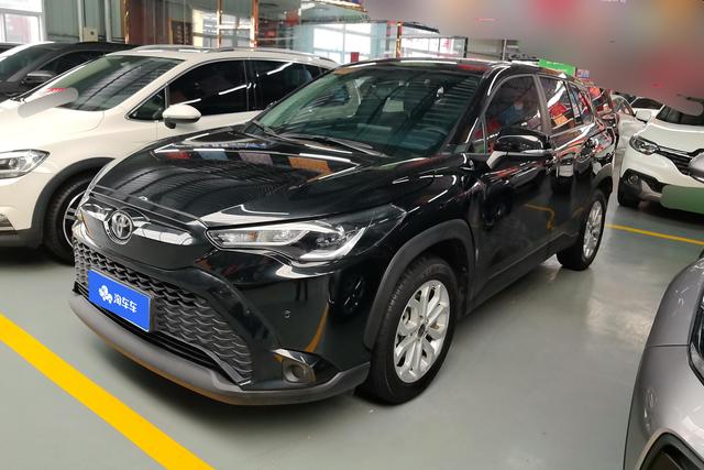 Toyota Corolla Cross 2022 года выпуска