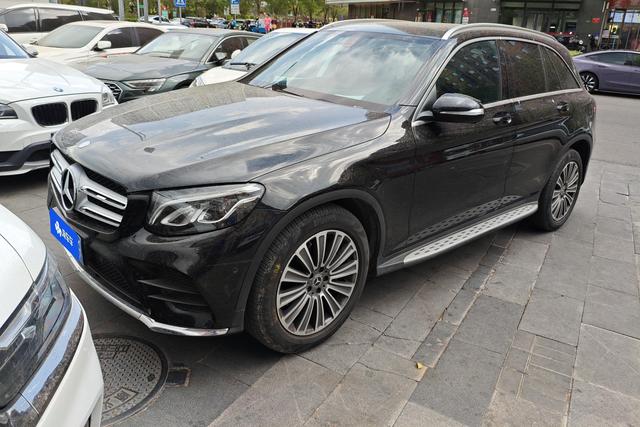 Mercedes-Benz AMG GLC 2017 года выпуска