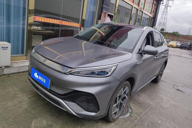BYD Yuan 2022 года выпуска