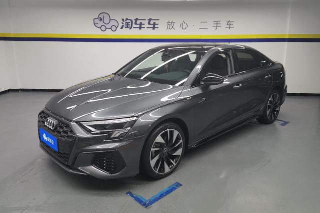 Audi A3 2023 года выпуска