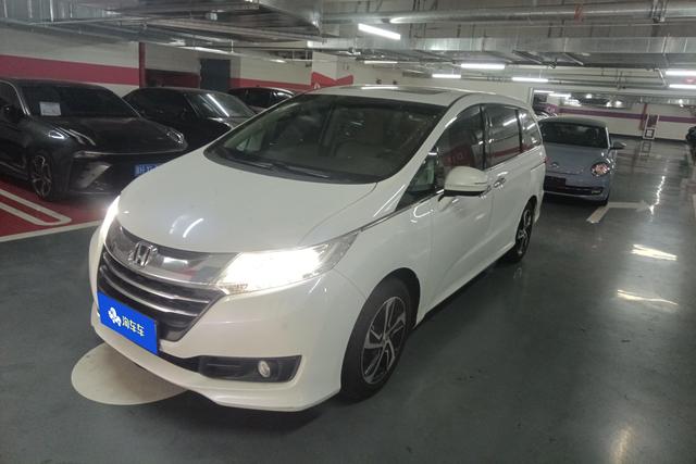 Honda Odyssey 2017 года выпуска