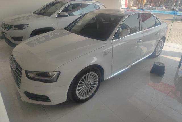 Audi A4 2016 года выпуска