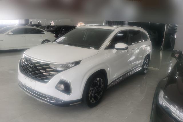 Hyundai Staria 2021 года выпуска