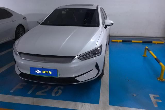 BYD Qin 2021 года выпуска