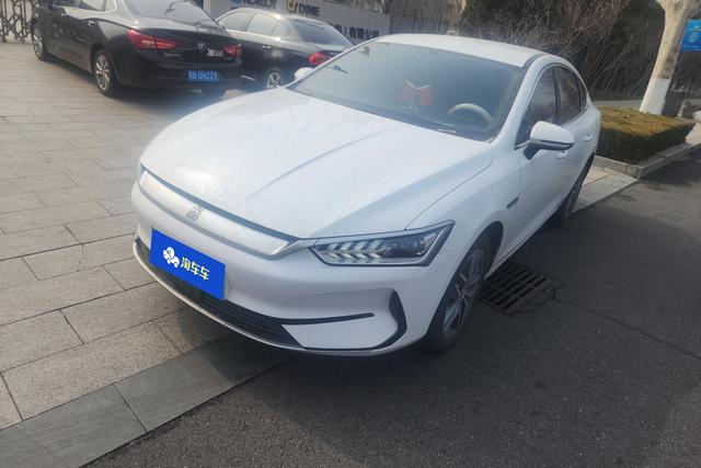 BYD Qin 2023 года выпуска