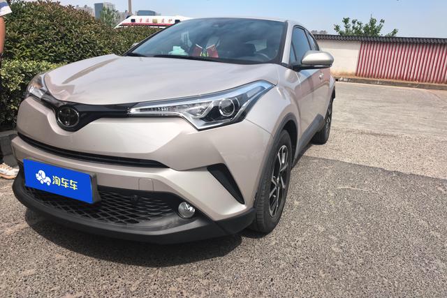 Toyota C-HR 2020 года выпуска