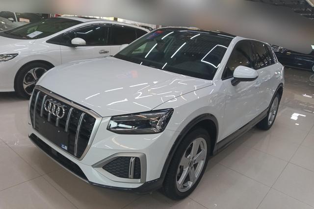 Audi Q2 2022 года выпуска