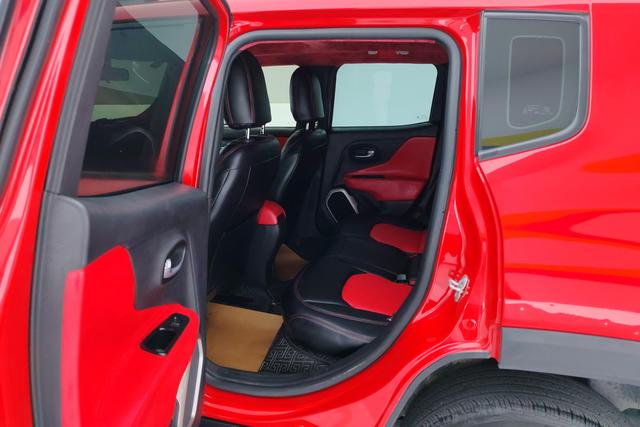 Jeep "Free Man" 2017 — фото 16