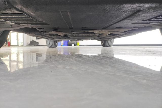 Porsche Macan id 3840930 из Китая 13