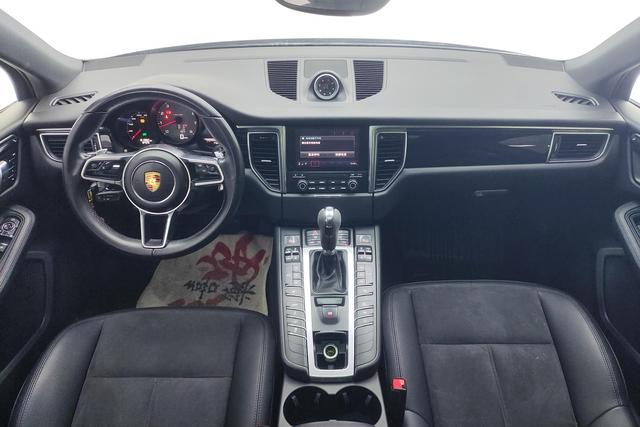 Porsche Macan id 3840930 из Китая 14