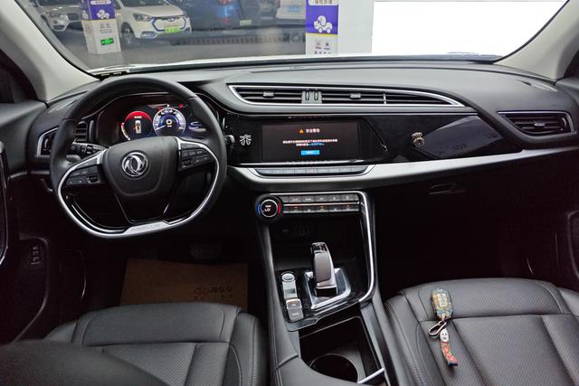 Dongfeng Fengshen Fengshen AX7 2020 — фото 12