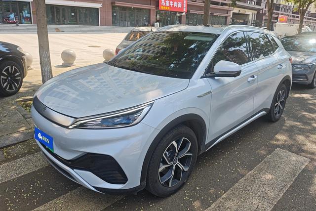 BYD Yuan 2024 года выпуска