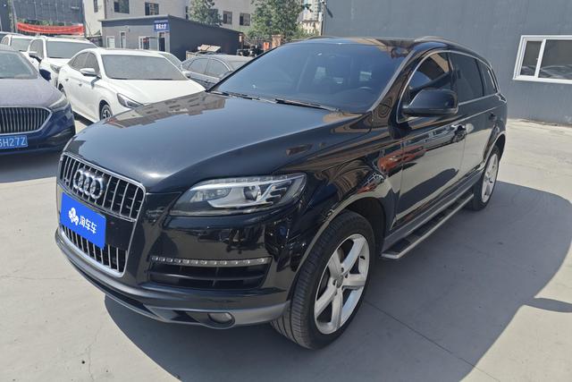 Audi Q7 2015 года выпуска