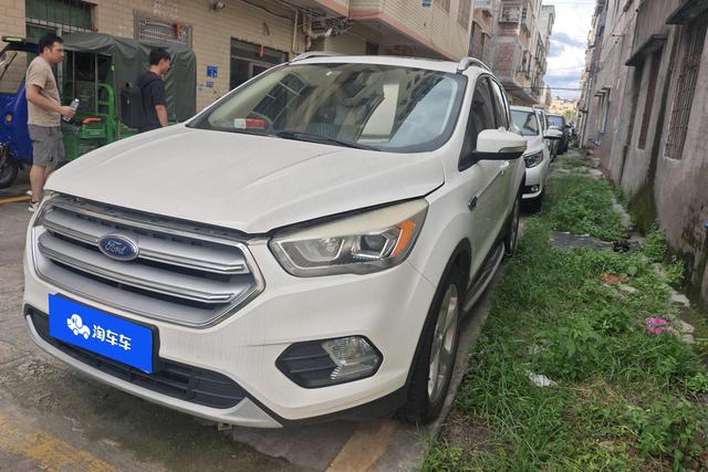 Ford Kuga 2018 года выпуска