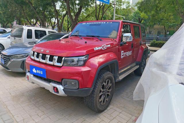 BAIC Beijing BJ40 2024 года выпуска