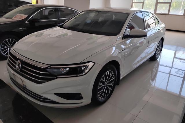 Volkswagen Jetta 2021 года выпуска