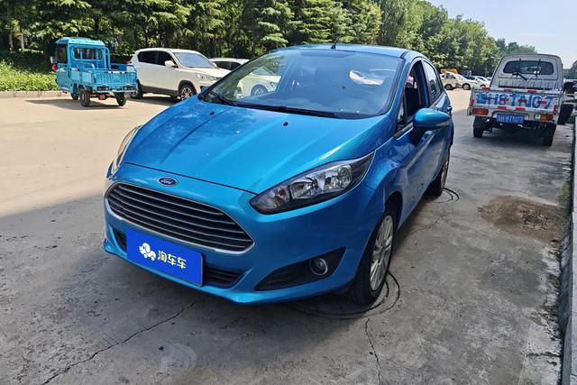 Ford Fiesta 2013 года выпуска