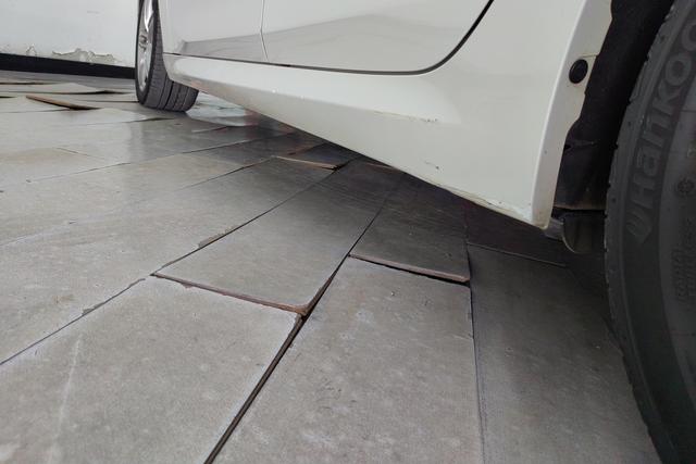 BMW 1 series id 3823585 из Китая 14