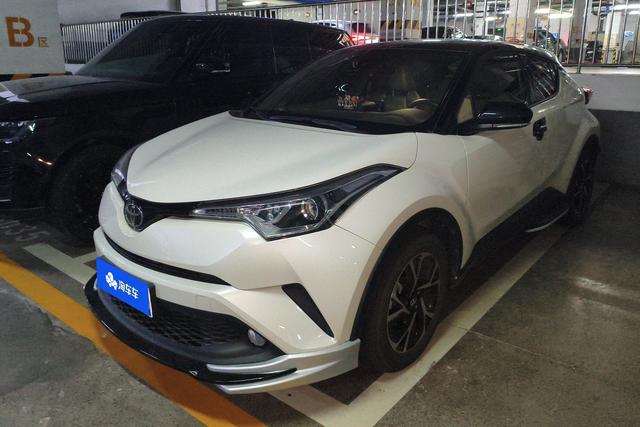 Toyota C-HR 2020 года выпуска