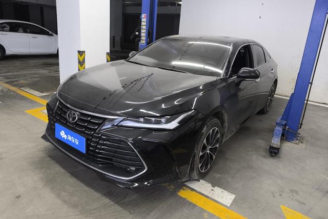 Toyota Avalon 2023 года выпуска