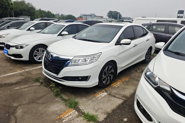 Honda Crider 2016 года выпуска