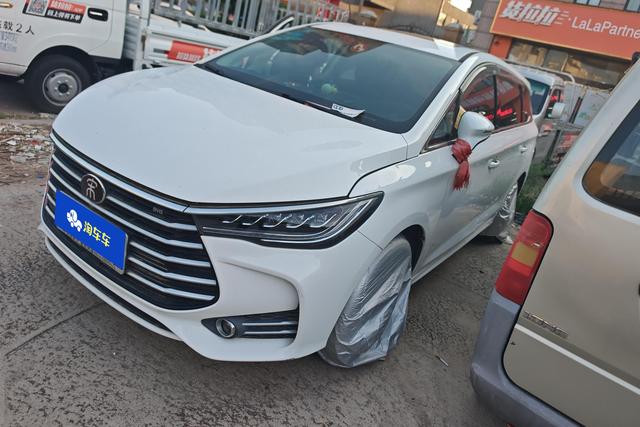 BYD Song Max 2019 года выпуска